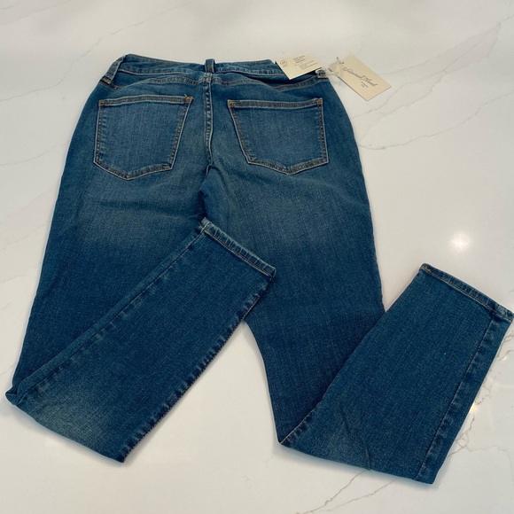 Medium Wash Mid Rise Skinny Jeans - Picture 2 of 2